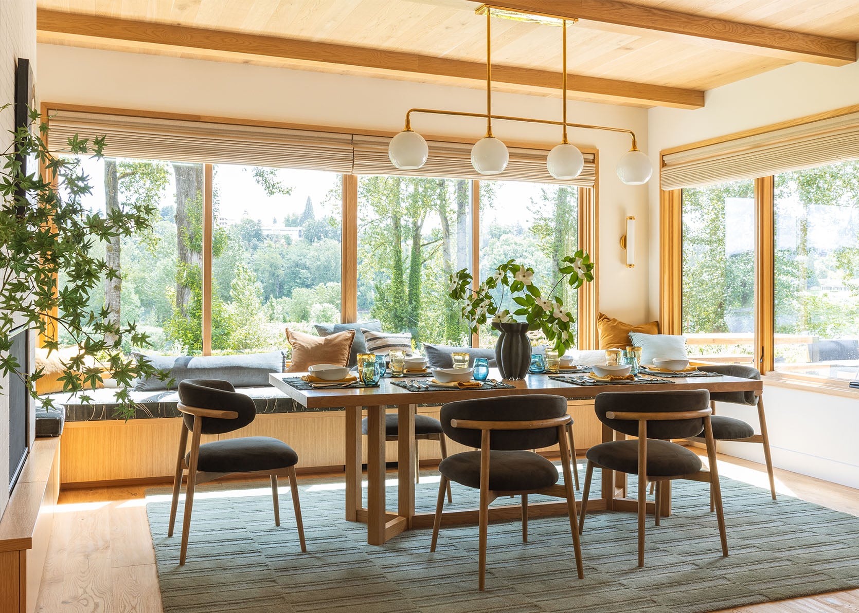 Kambario griovėjai! 3 dizaino pasirinkimai, dėl kurių norėsite nebūti kambaryje